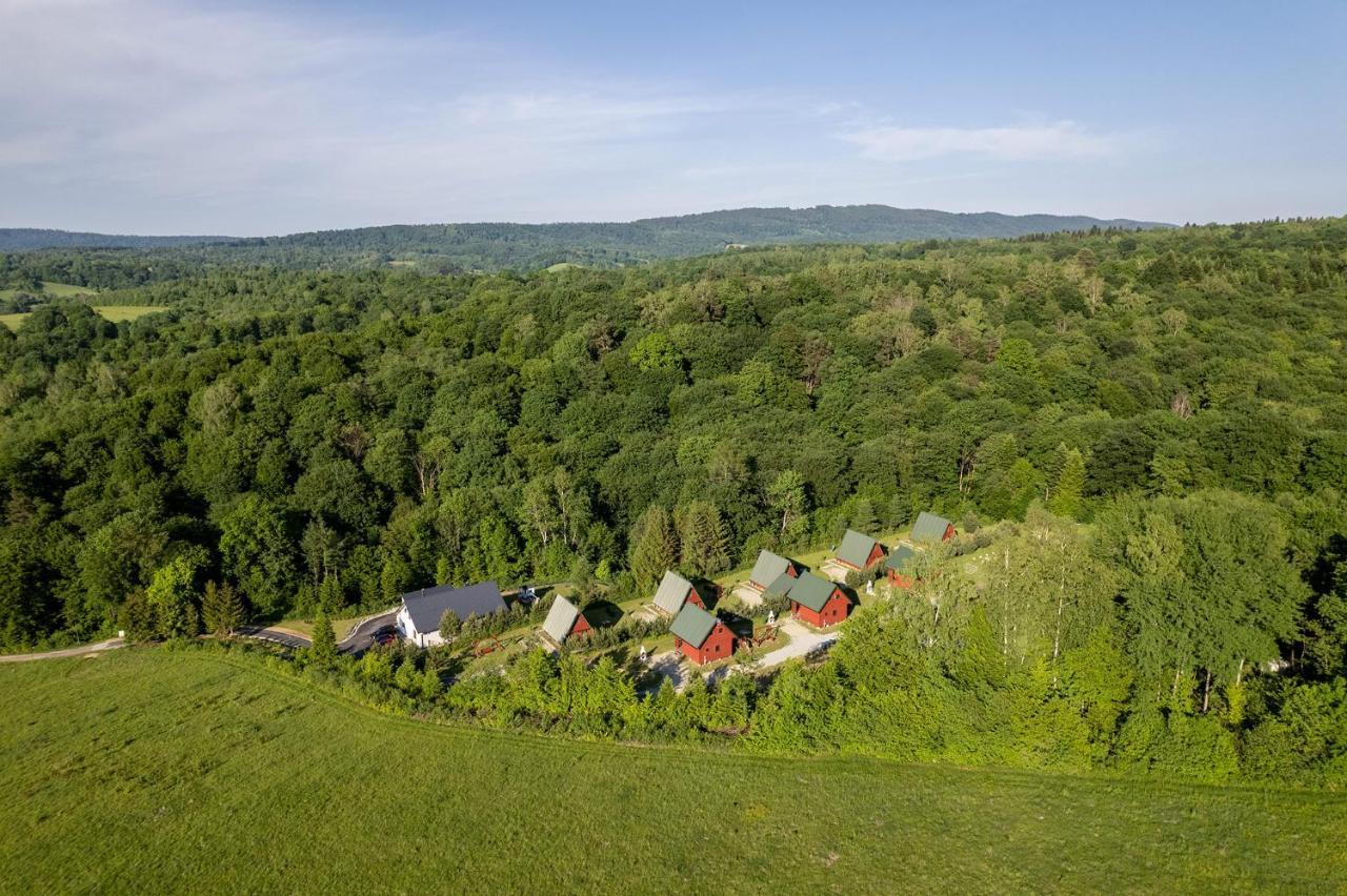 Uweronci Hotel Ustrzyki Dolne Buitenkant foto